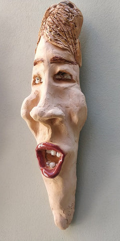 אילת גולדנצויג | Eilat goldenzweig, clay sculpture, height 37 cm