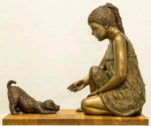 אלישבע צבר | Elisheva Zabar , bronze statue, H. 50 cm