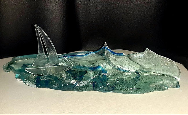 עדינה דולב | Adina Dolev, glass sculpture, Length: 34 cm, depth: 7 cm, height: 12 cm